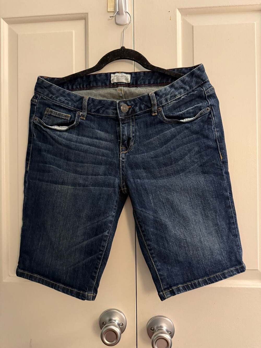 Aeropostale Womens Blue Denim Bermuda Shorts Size 9/10